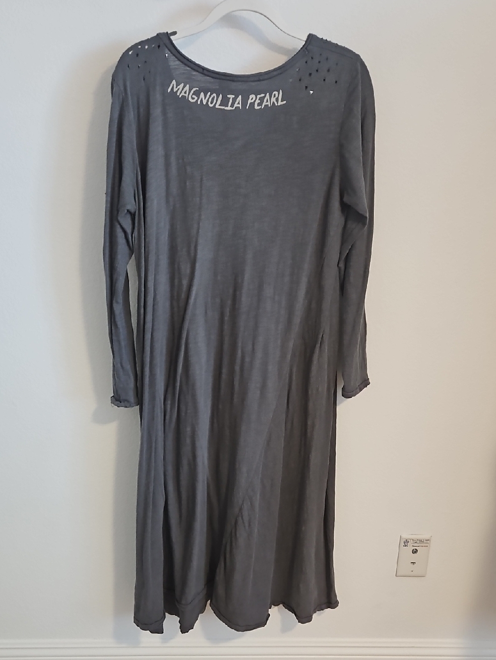 Magnolia Pearl Charcoal Gray Long-Sleeve Dress - Picture 2 of 7